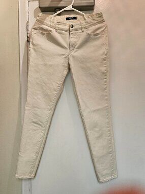 Ladies Chaps Jeans Size 6 (Off-White, Cream) Used Great Condition